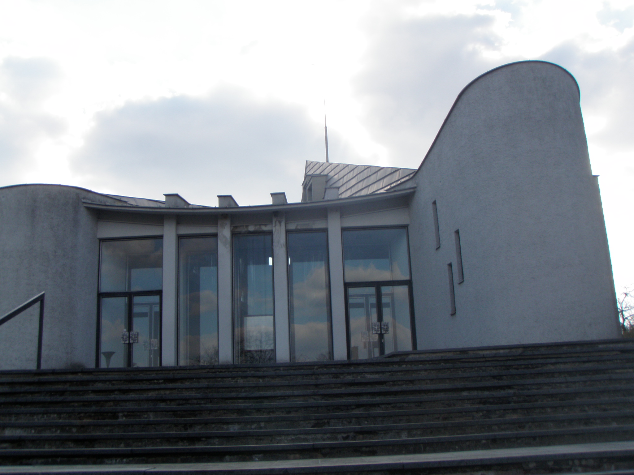 kostel Senetářov